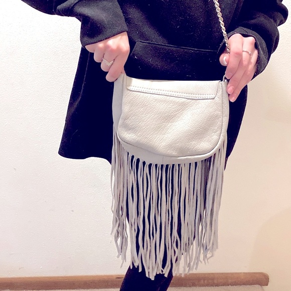 ZARA  Boho fringed leather shoulder bag - Picture 2 of 8